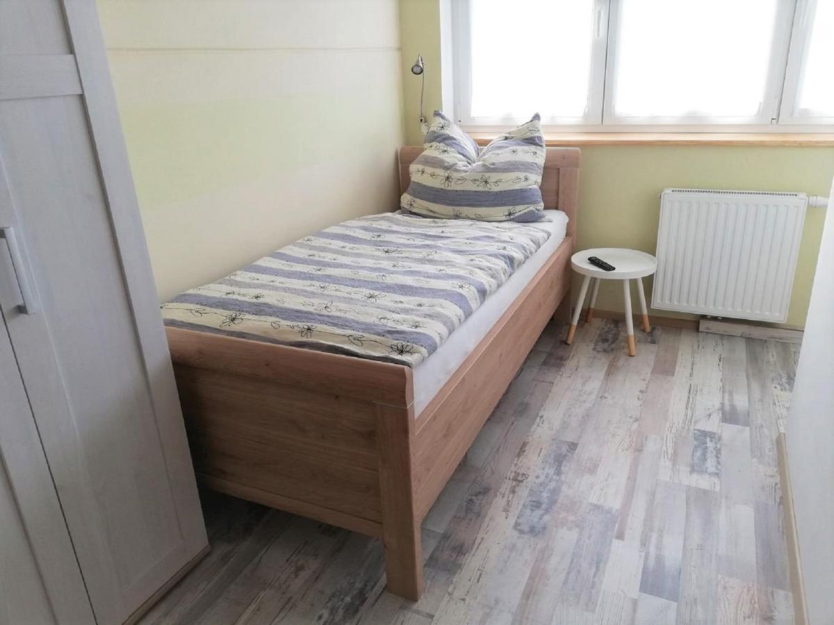 Haus Monti Ξενοδοχείο Maria Lanzendorf Εξωτερικό φωτογραφία