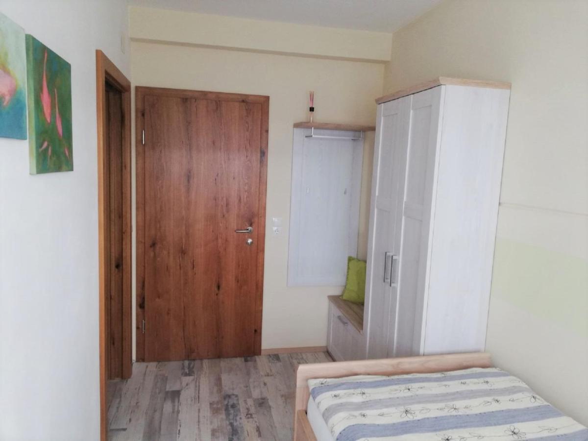 Haus Monti Ξενοδοχείο Maria Lanzendorf Εξωτερικό φωτογραφία