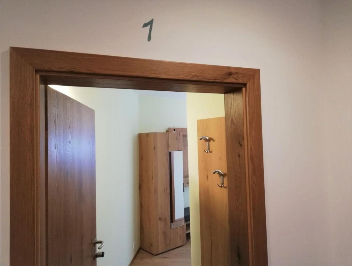 Haus Monti Ξενοδοχείο Maria Lanzendorf Εξωτερικό φωτογραφία